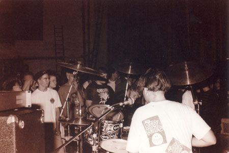 johnny-behind-and-crowd